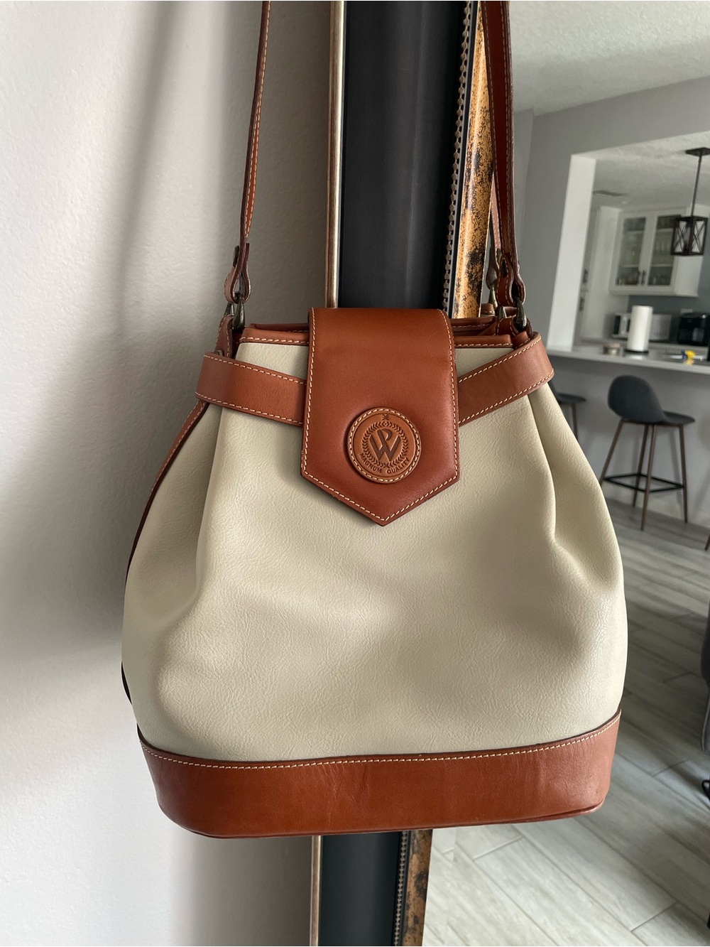 Vintage WP Magnum Quality Genuine Leather Convertible Bucket Bag